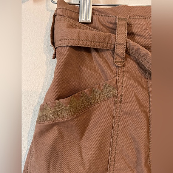 Anthropologie Ellie Utility Trousers
Pants Women's size 0 Brown
Embroidered Belt - Picture 7 of 9